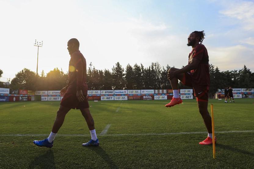 Son dakika... Galatasaraydan Luyindamaya zoraki sözleşme