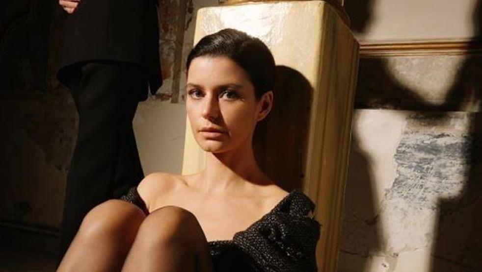 Beren Saatin kombini çok konuşuldu