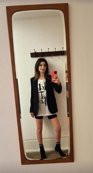 Beren Saatin kombini çok konuşuldu