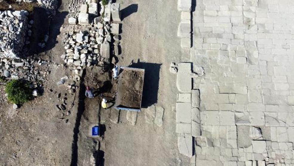 Stratonikeiada 1600 yıllık mozaikler gün yüzüne çıkarılıyor