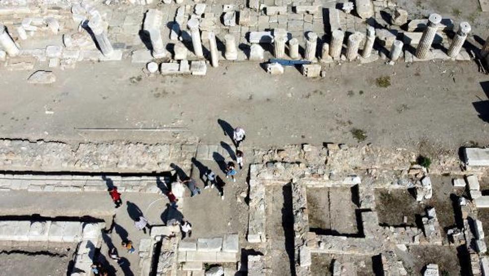 Stratonikeiada 1600 yıllık mozaikler gün yüzüne çıkarılıyor