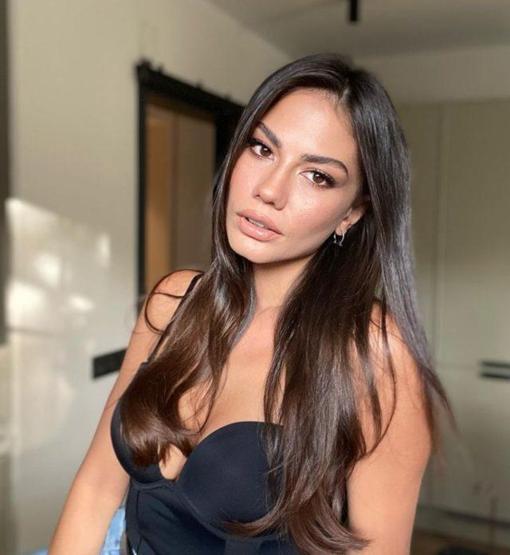 Demet Özdemirin son pozuna hayranlarından yoğun ilgi