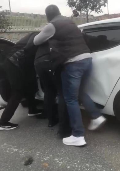 Trafik magandaları dehşet saçtı Böyle görüntülendi