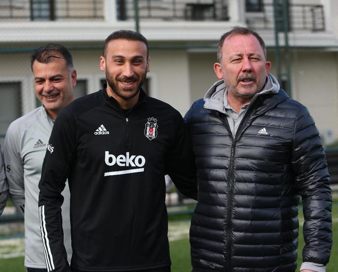 Son dakika... Cenk Tosun Beşiktaşa dönüyor