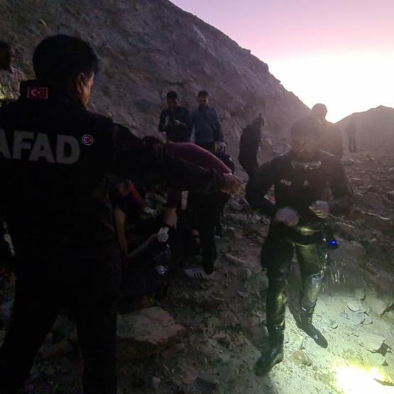 Yaylada su dolu çukurda yıkanmak isteyen Afgan çoban boğuldu