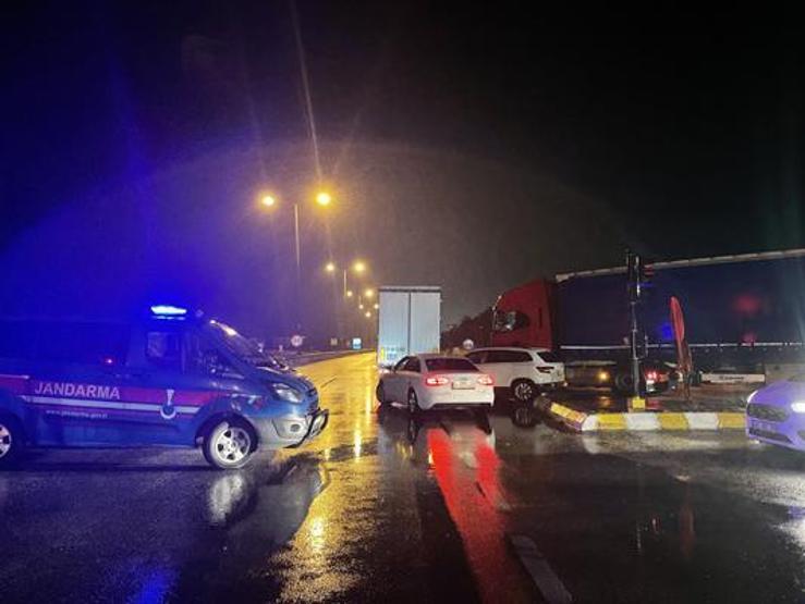 Kapıkule Sınır Kapısı yolunda yangın