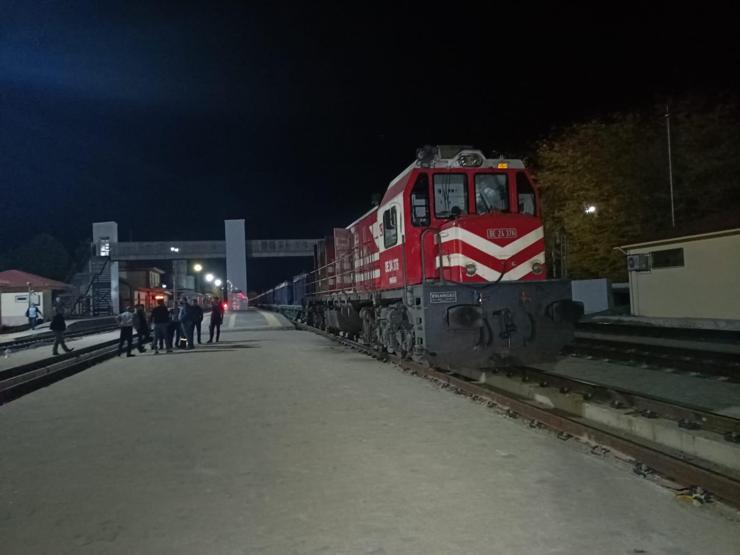 Tokatya yük treninin lokomotifi yandı