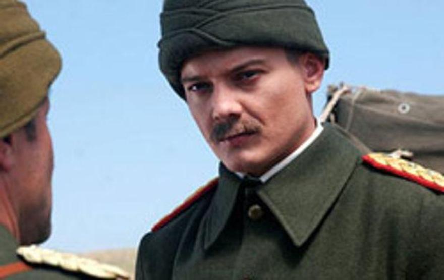 Cumhuriyet filminde Atatürkü Aras Bulut İynemli mi canlandıracak Atatürk’ü canlandıran oyuncular..