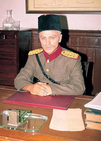 Cumhuriyet filminde Atatürkü Aras Bulut İynemli mi canlandıracak Atatürk’ü canlandıran oyuncular..