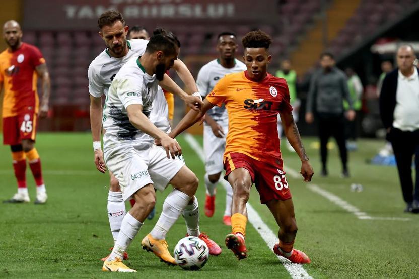 Son dakika... Gustavo Assunçao gidiyor Gedson geliyor
