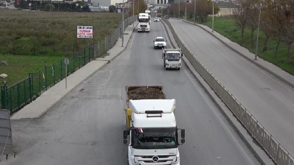 Okul yolundan geçen hafriyat kamyonları tedirgin ediyor