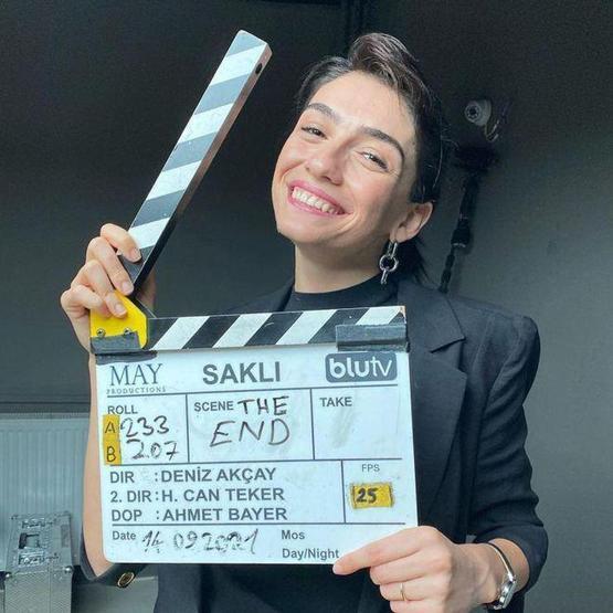 Hazar Ergüçlünün görüntüleri dizi tanıtımına damga vurdu