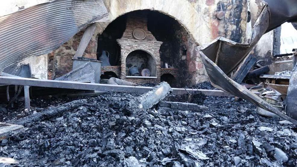 Çevreci ressamın basın açıklaması öncesi yanan evine ‘kundaklama’ şüphesi