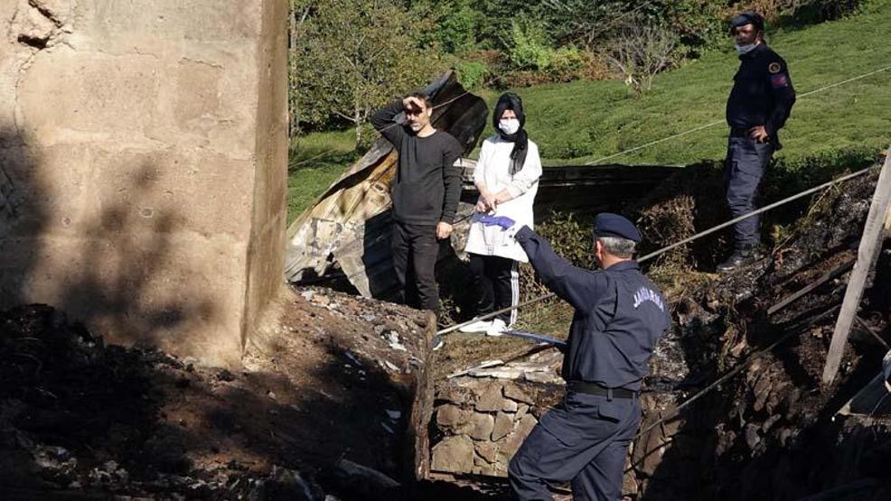 Çevreci ressamın basın açıklaması öncesi yanan evine ‘kundaklama’ şüphesi