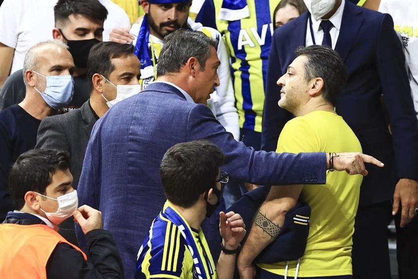 Euroleague maçında Ali Koç taraftarla tartıştı