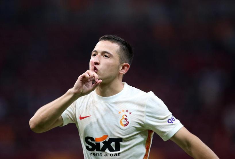 Son dakika... Galatasarayda Gustavo Assunçao ayrılıyor