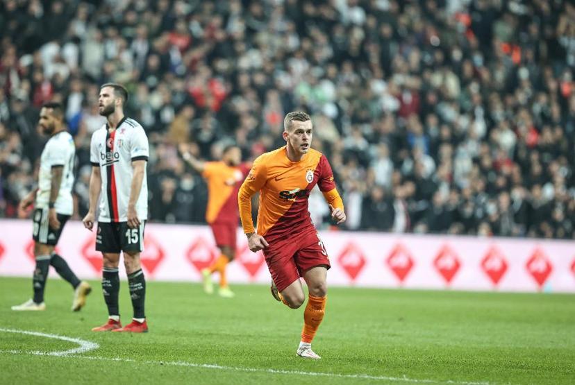 Son dakika... Galatasarayda Gustavo Assunçao ayrılıyor