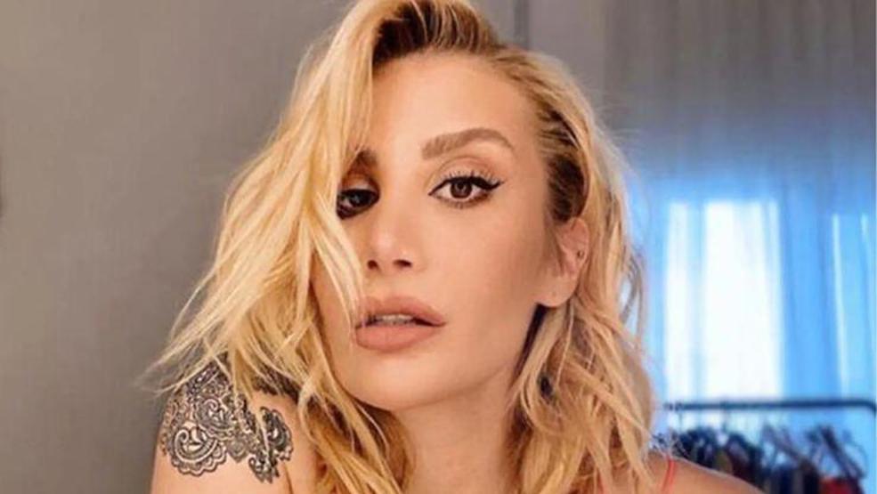 İrem Derici konser kostümüyle beğeni topladı