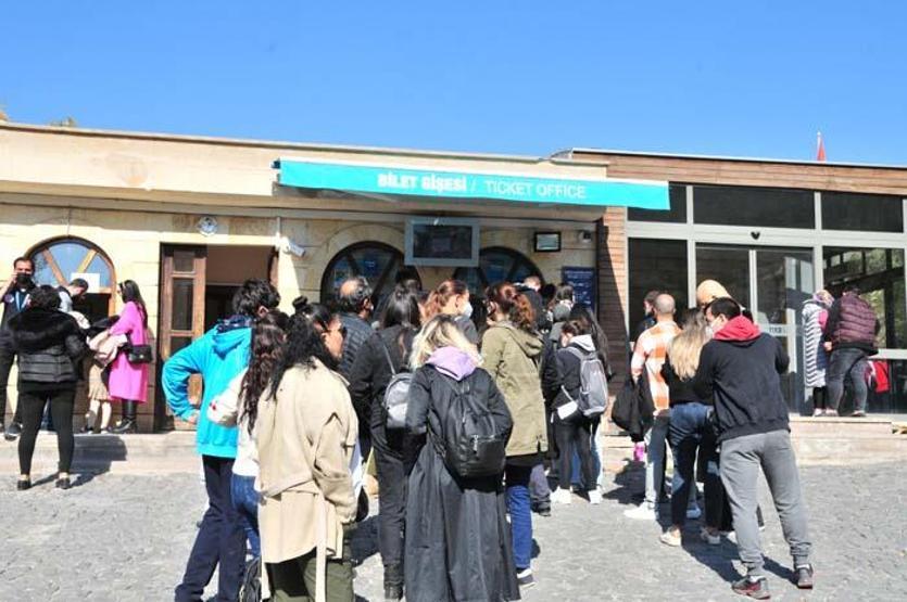 Kapadokyada bayram yoğunluğu; doluluk yüzde 100