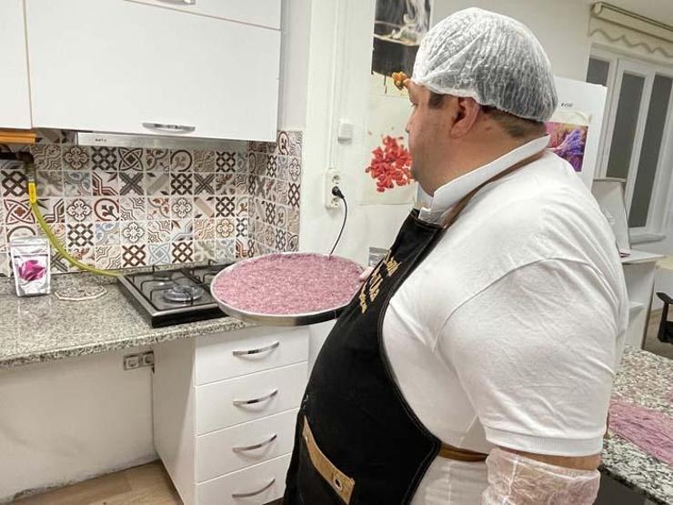 Tatlı severlere yeni alternatif: Mor künefe
