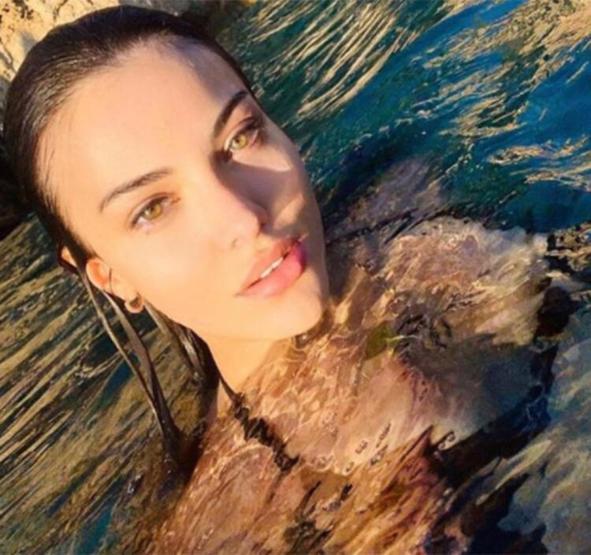 Tuvana Türkaydan olay yaratan açıklama: Elimi tutan alır