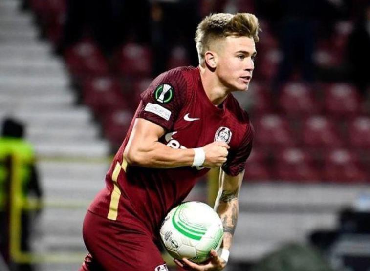 Son dakika... Galatasaraya üçüncü Rumen: Claudiu Petrila