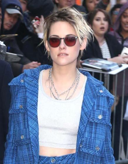 Kristen Stewart, kız arkadaşı Dylan Meyer ile nişanlandı