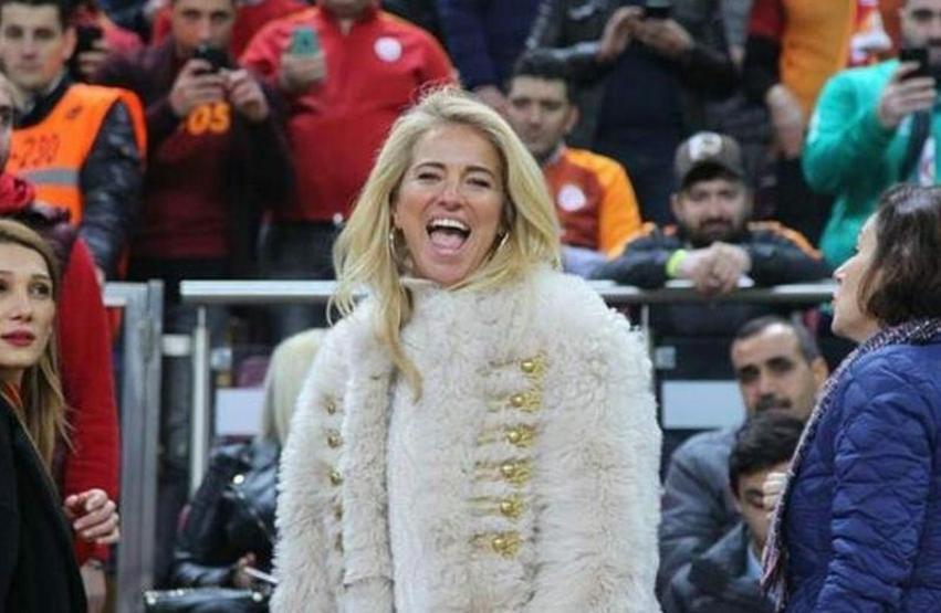 Burcu Esmersoy Galatasarayla anlaştı