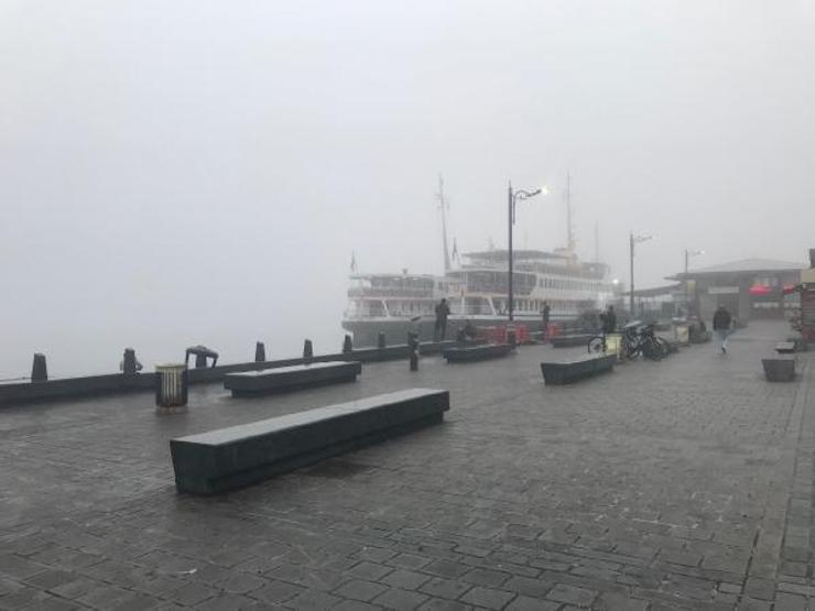 İstanbul sis altında