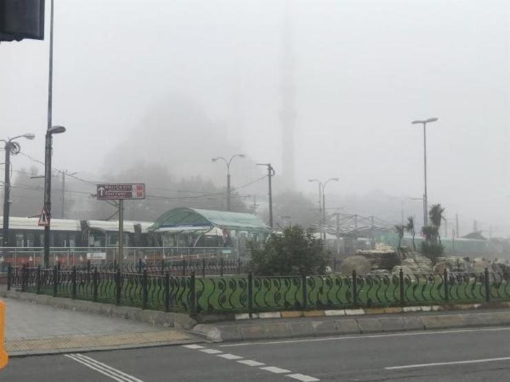 İstanbul sis altında