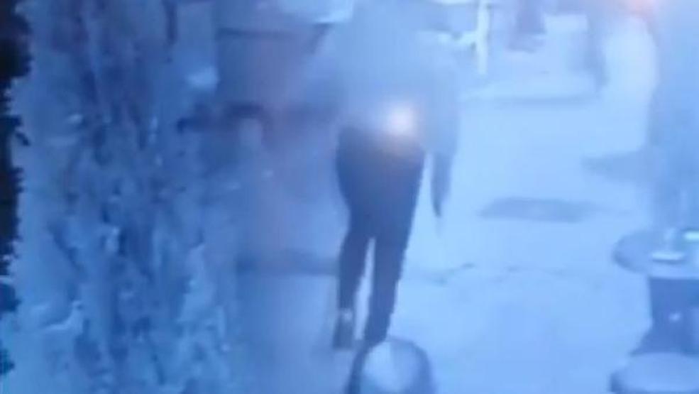 Beyoğlunda içeri alınmadığı barın korumasını vurdu