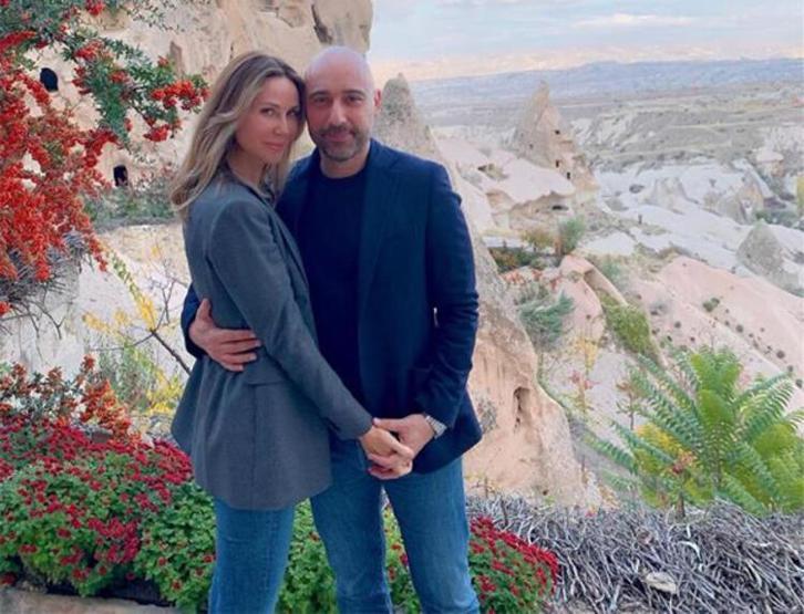 Demet Şener yeni sevgilisiyle pozlarını paylaştı