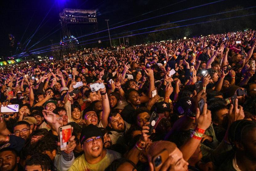 ABDde ünlü rapçi Travis Scottın konserinde izdiham: 8 kişi öldü, yüzlerce kişi yaralandı