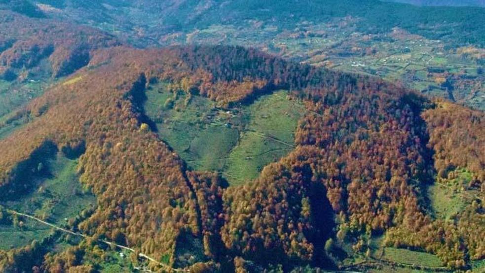 Yıldız Dağları ve Samandere Şelalesinde renk cümbüşü