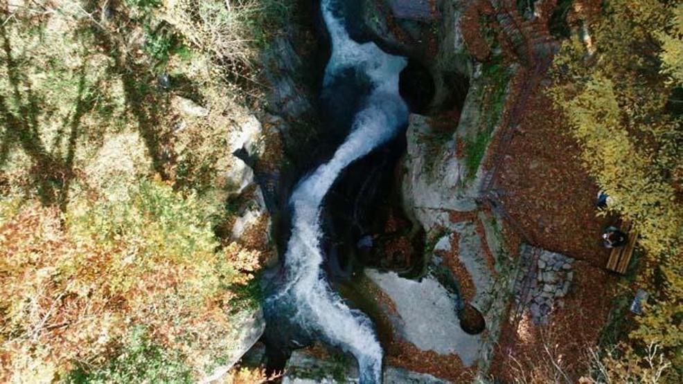Yıldız Dağları ve Samandere Şelalesinde renk cümbüşü