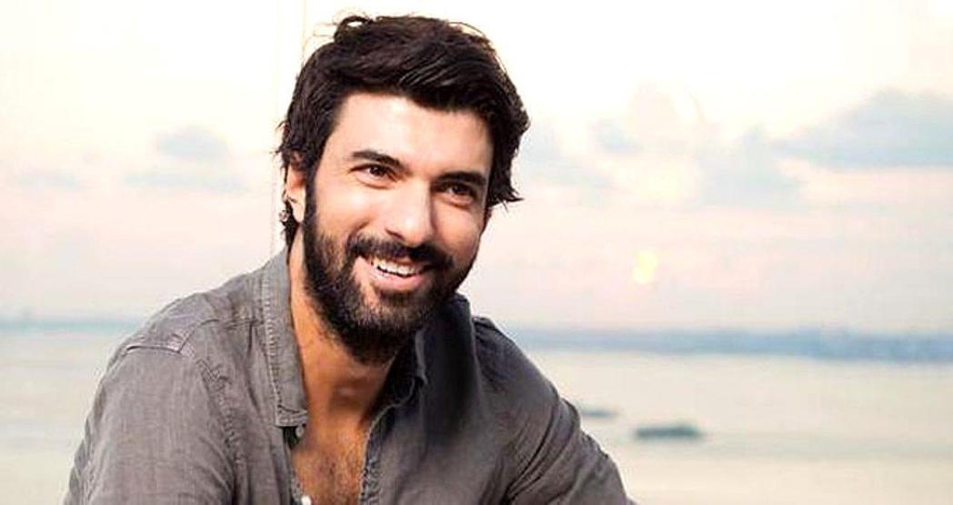 Engin Akyürekten karavan pozu