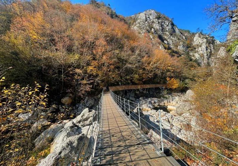 Horma Kanyonu ve Ilıca Şelalesi sonbahar renklerine büründü İçinizi ısıtacak kareler