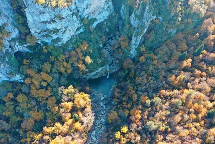 Horma Kanyonu ve Ilıca Şelalesi sonbahar renklerine büründü İçinizi ısıtacak kareler
