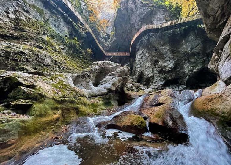 Horma Kanyonu ve Ilıca Şelalesi sonbahar renklerine büründü İçinizi ısıtacak kareler