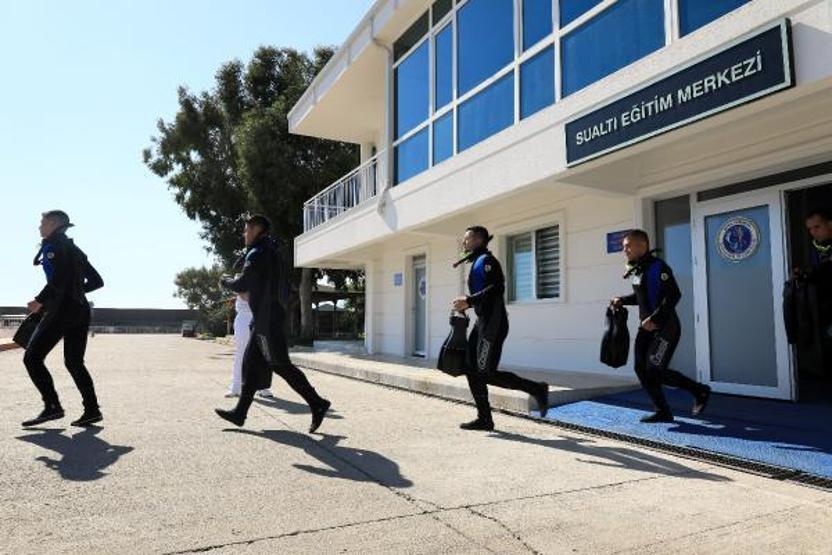 Türkiyenin kurbağa adamları Antalyada yetiştiriliyor