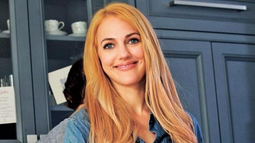 Meryem Uzerli 10 kıyafet giydi, 1 milyon kazandı