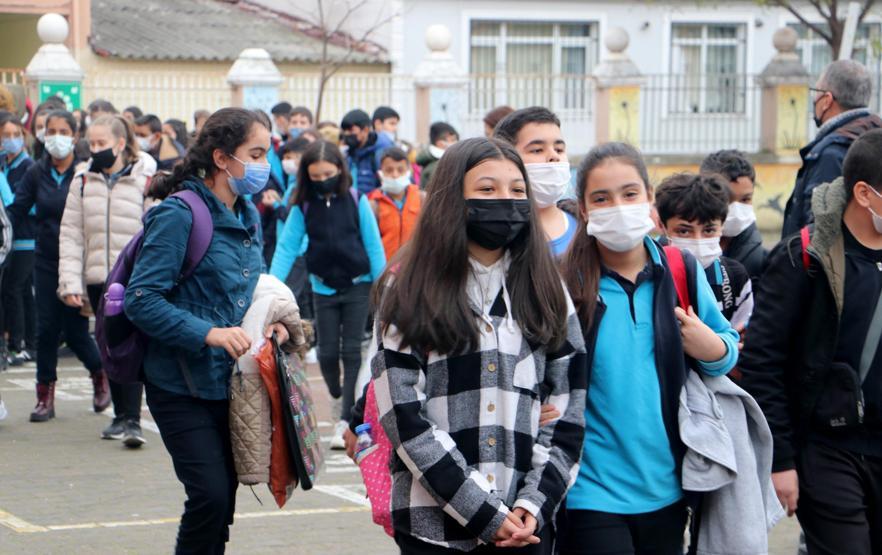 Çocuklarda gribal enfeksiyon arttı, okullarda mutlaka maske takılmalı