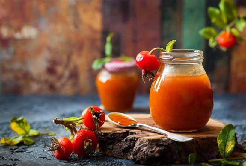 Soğuk algınlığı, nezle ve gribe birebir Kuşburnunun faydaları saymakla bitmiyor