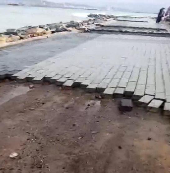Büyükadayı lodos vurdu, İskele hasar gördü