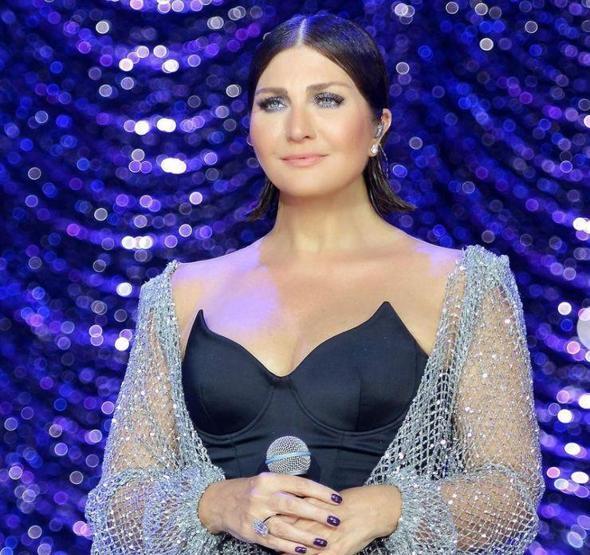 Sibel Can kesenin ağzını açtı Kolyesinin fiyatı dudak uçuklattı