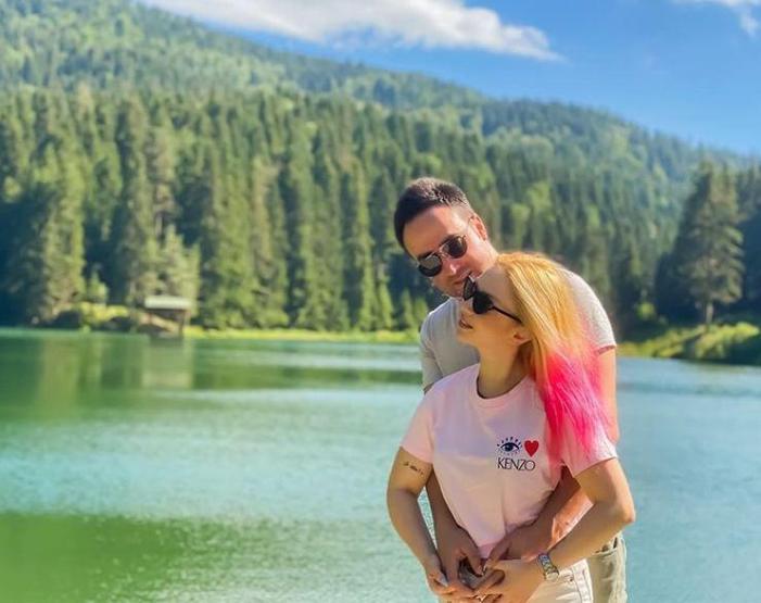 Ece Seçkin yeni yıla hazır