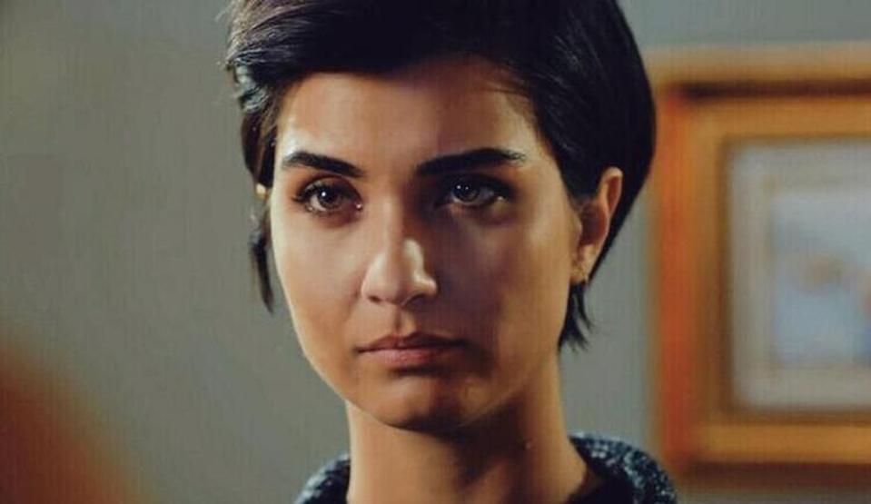 Tuba Büyüküstün’ün annesini gören hayran kaldı