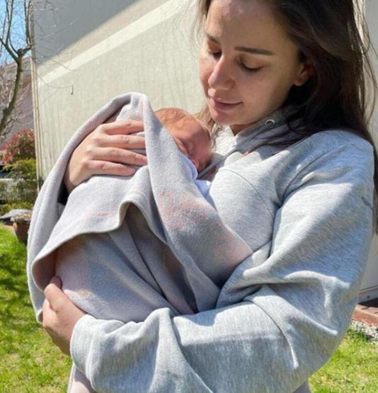 Merve Özbey 2022 sürprizlerini açıkladı