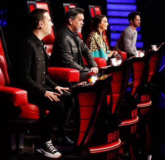O Ses Türkiye yılbaşı özel programında yine ünlü isimler sahnede olacak
