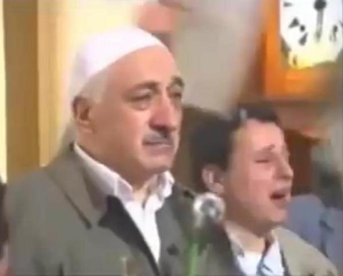 FETÖnün yelpazecisi İzmirde gözaltına alındı
